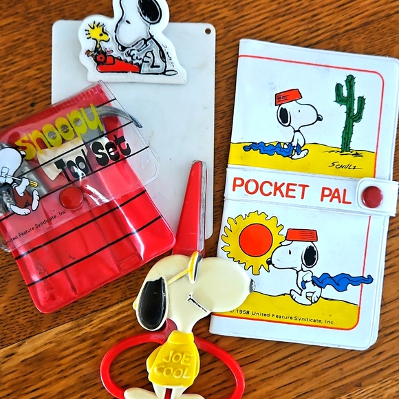 Peanuts | Accents | Snoopy Pocket Pal Tool Set Stationery Scissors Lot ...